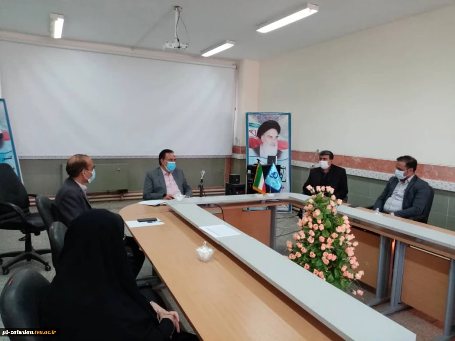 جلسه گروه های آموزش دانشگاه فنی و حرفه ای استان 3