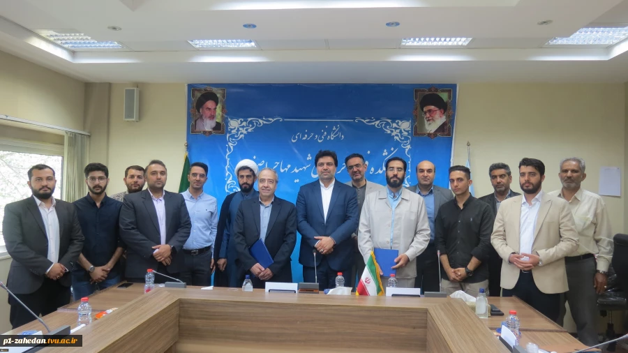 با حضور دکتر خسرویان صورت گرفت؛
افتتاح پژوهشکده شهید عباس دانشگر در دانشکده فنی و حرفه‌ای شهید مهاجر اصفهان
 2