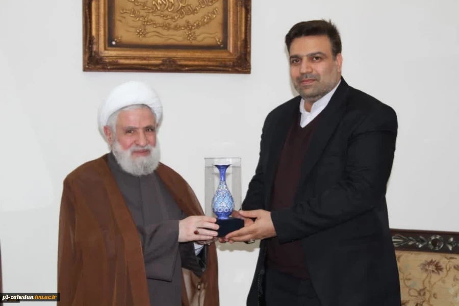 دیدار دکتر خسرویان با جمعی از چهره‌های علمی، فرهنگی و سیاسی کشور لبنان 5