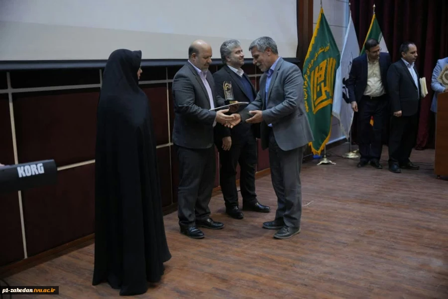 برگزاری مراسم اختتامیه ششمین جشنواره درون دانشگاهی حرکت در دانشگاه فنی و حرفه‌ای خراسان رضوی 15