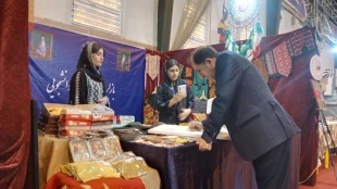 بازدید دکتر منصوری نسب ، رئیس محترم مرکز نظارت،  ارزیابی و تضمین کیفیت و مشاور رئیس دانشگاه ملی مهارت کشور از غرفه دستاوردهای دانشجویی دانشگاه ملی مهارت واحد استان سیستان وبلوچستان
 2
