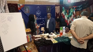 بازدید دکتر محمد قاسمی ریاست دانشگاه ملی مهارت واحد استانی سیستان وبلوچستان از نمایشگاه دستاوردهای دانشجویی  2