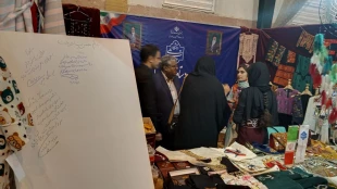 بازدید دکتر محمد قاسمی ریاست دانشگاه ملی مهارت واحد استانی سیستان وبلوچستان از نمایشگاه دستاوردهای دانشجویی  4