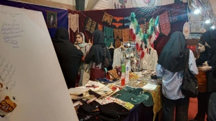 بازدید دکتر محمد قاسمی ریاست دانشگاه ملی مهارت واحد استانی سیستان وبلوچستان از نمایشگاه دستاوردهای دانشجویی  5