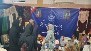 بازدید دکتر محمد قاسمی ریاست دانشگاه ملی مهارت واحد استانی سیستان وبلوچستان از نمایشگاه دستاوردهای دانشجویی  6