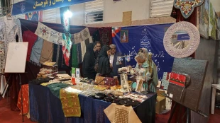 بازدید دکتر محمد قاسمی ریاست دانشگاه ملی مهارت واحد استانی سیستان وبلوچستان از نمایشگاه دستاوردهای دانشجویی  8