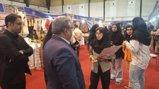 بازدید وزیر علوم به همراه رئیس دانشگاه ملی مهارت و مسئولین کشوری از غرفه دانشگاه ملی مهارت واحد استانی سیستان و بلوچستان  8
