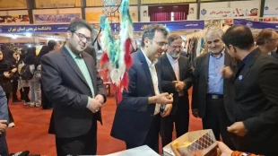بازدید وزیر علوم به همراه رئیس دانشگاه ملی مهارت و مسئولین کشوری از غرفه دانشگاه ملی مهارت واحد استانی سیستان و بلوچستان  12