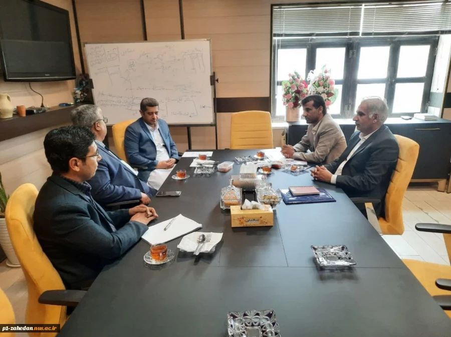 دیدار ریاست دانشگاه ملی مهارت واحد استان سیستان وبلوچستان با معاون توسعه مدیریت ومنابع منطقه آزاد چابهار 5