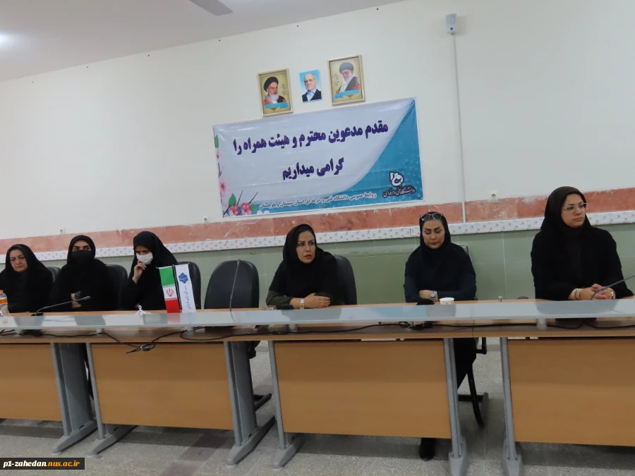 جلسه انسان شناسی در اندیشه امام خمینی(ره) با حضور دکتر لکزایی 5