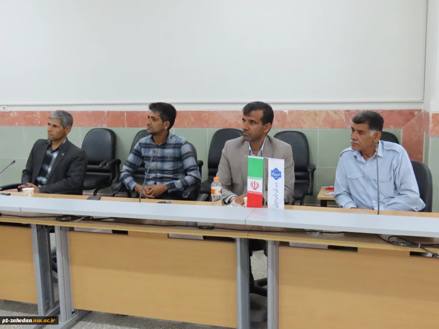 جلسه انسان شناسی در اندیشه امام خمینی(ره) با حضور دکتر لکزایی 6