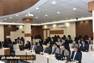 با حضور اعضای هیئت رئیسه دانشگاه و مدیران کل ستادی:
ارائه گزارش سفر ریاست دانشگاه ملی مهارت به چین 2